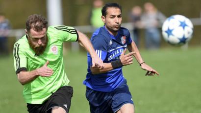 Bild: spo
Akram Abdel-Haq. (rechts) liebt den Fußball und damit auch Laufduelle.
