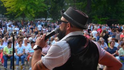 Archivbild: Kunz
Freunde der Weidener Sommerserenaden (hier ein Foto aus der Saison 2019) dürfen sich 2021 eventuell über eine Verlängerung freuen. Es soll zwei Serenaden mehr geben.