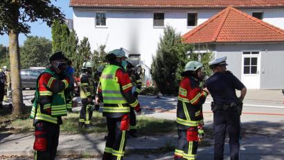 Bild: Alexander Auer
Einen Großeinsatz hatten die Feuerwehren am Donnerstag bei einem Brand in einem Burglengenfelder Labor.