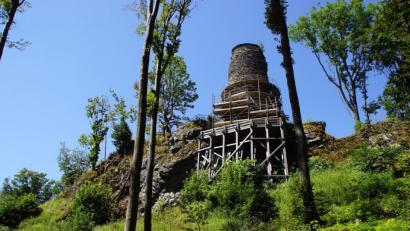 Bild: mmj
Einer der größeren Posten im Stadlerner Gemeindehaushalt ist die Renovierung der Burgruine Reichenstein. Dafür sind im Zahlenwerk Ausgaben von 127 200 Euro vorgesehen.