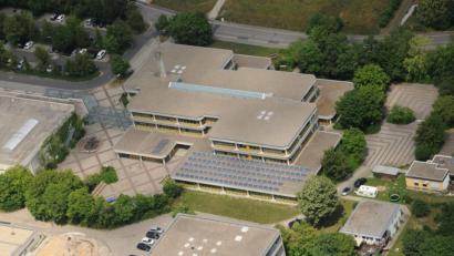 Bild: ge
Bestimmt um die 30 Millionen Euro wird die Generalsanierung der Krötensee-Mittelschule kosten: Die SPD steht genauso wie die CSU voll hinter dem Konzept.