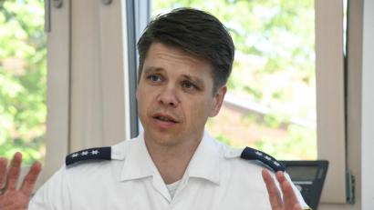 Bild: Petra Hartl
Achim Kuchenbecker, der Pressesprecher der Polizeiinspektion Amberg, hat für das vergangene Wochenende mehr Ruhestörungen als sonst festgestellt.