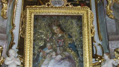 Bild: hl
Das Gnadenbild „Maria vom Trost“ in der Pfarrkirche St. Johannes von Nepomuk.