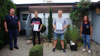 Bild: wro
Die vierköpfige Belegschaft mit Marion Bauer, dem neuen Meister Patrick Bauer, Auszubildendem Felix Schendzielorz und Seniorchef und Meister Armin Bauer (von rechts).