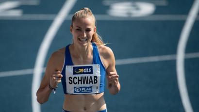 Bild: Swen Pförtner/dpa
Corinna Schwab feiert ihren Titel.