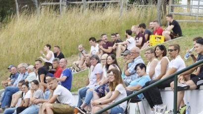 Bild: Ziegler
Ohne Zuschauer geht's nicht: Auch die Vereine der Bezirksliga Nord wollen bei der Wiederaufnahme des Spielbetriebs nicht auf Fans verzichten.