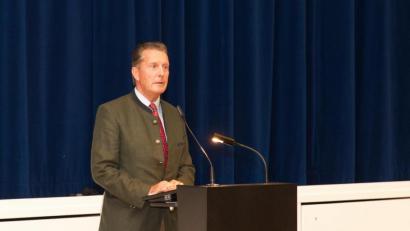 Bild: JOCHEN NEUMANN 
ERBENDORF
Baron Eberhard von Gemmingen-Hornberg, erster Vorsitzender des Naturparks Steinwald