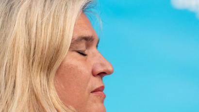 Bild: Peter Kneffel
Soll deutlich früher von der Corona-Testpanne in Bayern informiert worden sein: Melanie Huml (CSU), Staatsministerin für Gesundheit und Pflege. Foto: Peter Kneffel/dpa