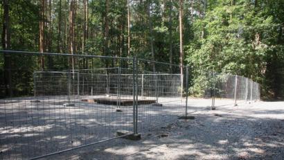 Bild: wro
Die Sanierung des Tiefbrunnens bei Leugas war dringend notwendig geworden. Die Quelle wurde in den 1960er Jahren erschlossen und ist ein wichtiges Standbein der Wasserversorgung in Wiesau.