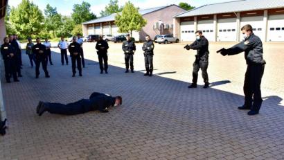 Bild: exb
Auch beim Selbstverteidigungstraining gelten derzeit die Abstandsregeln.