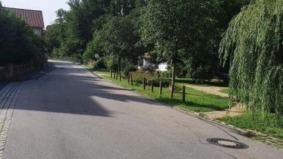 Bild: Gemeinde Kümmersbruck/exb
Die Vilstalstraße wird auf Höhe der Abzweigung zur Wölsenbergstraße in der Ortsdurchfahrt Theuern für gut zwei Monate gesperrt.