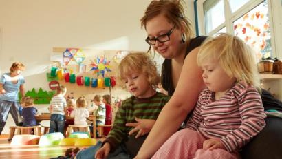 Archivbild: Georg Wendt
In Bayern fehlt Personal für die Kinderbetreuung in Kitas und Kindergärten.
