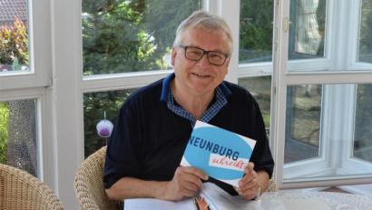 Bild: lg
Hans Fischer freut sich über eine rege Beteiligung an der vom Kunstverein Unverdorben angebotenen Aktion "Neunburg schreibt".