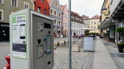 Bild: Fitzgerald
Einige Amberger Geschäfte und Betriebe verteilen zurzeit Parkgutscheine an ihre Kunden und Gäste.