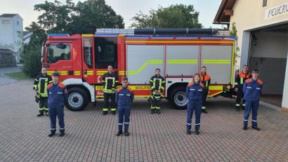 Bild: Feuerwehr Wolfring/exb
Das Bild zeigt (hinten von links) Tobias Dittrich, Florian Setzer, Lukas Wifling, Simon Obendorfer und Christoph Held sowie (vorne von links) Paul Hiltner, Nico Plank, Lisa Weigert und Matthias Wiendl.