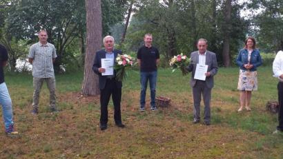 Bild: Fabian Borkner/exb
Die CSU dankte langjährigen Stadträten für ihr Engagement. Im Bild (von links) Christian Eimer, Hans Sieß (beide Stadträte), ehemaliger Stadtrat Franz Radlinger, Fraktionssprecher Andreas Wopperer, ehemaliger Stadtrat Heinrich Engelhardt, Zweite Bürgermeisterin Martina Englhardt-Kopf und Oberbürgermeister Andreas Feller.