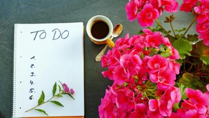 Bild: Stephanie Albert – stock.adobe.com
Machen Sie sich doch einmal eine To-do-Liste, die Sie so richtig glücklich macht.