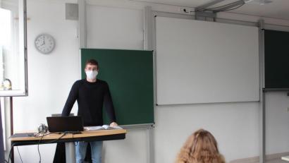 Bild: Gymnasium Eschenbach/exb
Schüler des Projektes "Aufwärmtraining" übernehmen in der letzten Ferienwoche die Rolle als Lehrer.