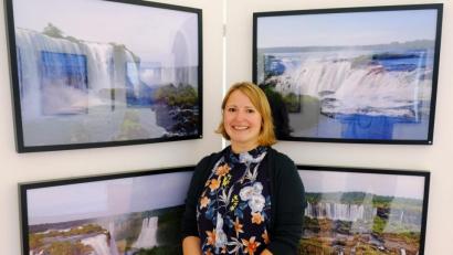 Bild: do
Veronika Hehn lässt die Besucher der Fotoausstellung "Südamerika" in eine faszinierende Welt eintauchen.