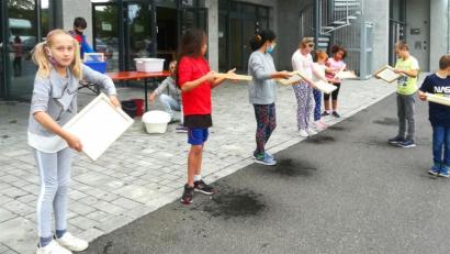 Bild: njn
Papier zu schöpfen, machte den Kindern Spaß.