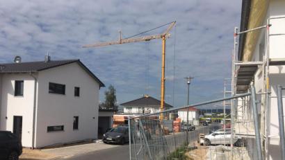 Bild: ihl
Es wird gebaut, was das Zeug hält. Viele Parzellen sind in in der Hirtenleite III nicht mehr leer.