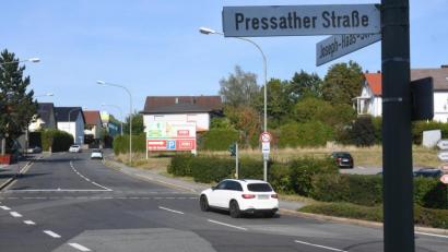 Bild: Gabi Schönberger
Die Joseph-Haas-Straße wird ab Mittwoch auf Höhe Einmündung Pressather Straße für den Verkehr gesperrt.