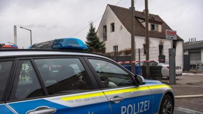 Symbolbild: Lino Mirgeler
Ein junger Mann wurde am frühen Samstagmorgen niedergestochen. Die Gründe sind noch unklar.