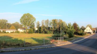 Bild: stg
Die Brauhaus-Brache und das Sportgelände im Anschluss bieten enormes Entwicklungspotenzial - jetzt muss im Detail besprochen werden, mit welchem Konzept Investoren gesucht werden.