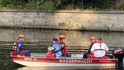 Bild: Gustl Beer
Vermisstensuche am Flutkanal.