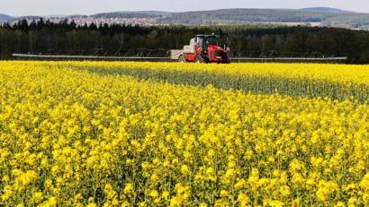 Bild: Hösamer
Landwirtschaft will gelernt sein. Bislang stand dafür die Landwirtschaftsschule Nabburg. Sie soll nach einem Beschluss der Staatsregierung 2022 geschlossen werden.