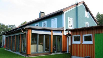 Bild: bsc
An die Kapazitätsgrenze stößt mittlerweile das Kinderhaus Friedenfels. Die Kinderkrippe kann bis Januar 2022 keine weiteren Kinder aufnehmen.