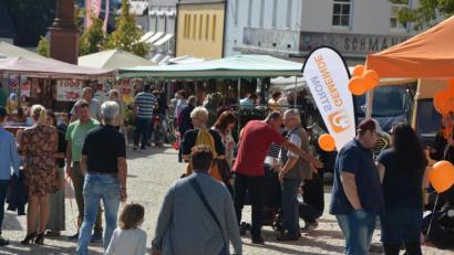 Archivbild: jr
So wie hier auf dem Bild aus dem vergangenen Jahr wird der Michaelimarkt am Sonntag, 27. September, nicht ablaufen. Erstellt wurde dazu von der Stadt Mitterteich ein Hygienekonzept.
