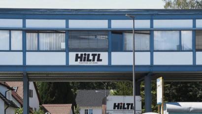 Bild: Petra Hartl
Der von der Fritz Hiltl Hosenfabrik am 24. Juni gestellte Insolvenzantrag hatte damals die Belegschaft schockiert – jetzt wird ein neuer Investor gesucht.