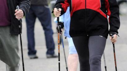 Bild: Petra Hartl
Kümmersbruck geht sportlich: Am Donnerstag, 24. September, findet hier zum ersten Mal ein (Nordic-)Walking-Event statt - eine kostenlose Veranstaltung ohne Leistungsdruck.