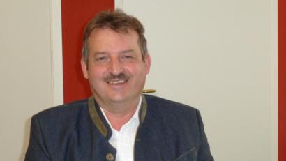 Bild: Gertraud Portner
Die Stadt Schönsee hat seit Mai einen neuen Bürgermeister. Über den Beginn seiner Amtszeit und die ersten Erfahrungen sprach die Lokalredaktion mit Reinhard Kreuzer.