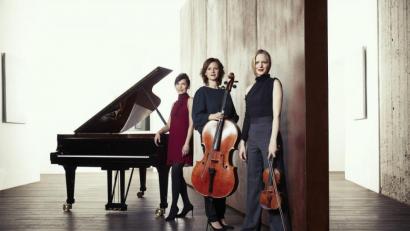 Bild: Steven Haberland
Am Freitag, 2. Oktober, gibt das Boulanger-Trio in der Weidener Max-Reger-Halle ein Kammerkonzert. Auf dem Programm stehen Klaviertrios von Copland, Beethoven und Reger.