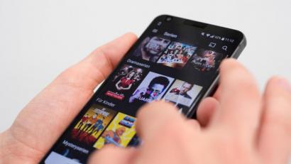 Symbolbild: Andrea Warnecke/dpa
Netflix bietet jede Menge Unterhaltung und Zerstreuung - derzeit sollten Nutzer aber auf betrügerische E-Mails im Namen des Streaminganbieters Acht geben.