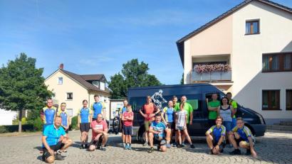 Bild: Susanne Stock/exb
Die Teilnehmer der Jeder-Radtour.