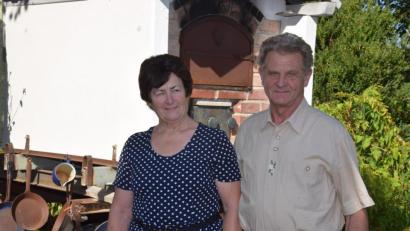 Bild: fla
Johann und Erika Käs haben 50 Jahre gemeinsam die Höhen und Tiefen des Lebens gemeistert.