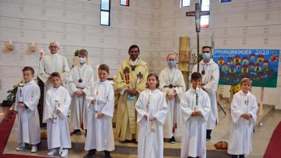 Bild: ü
Erstkommunion, Teil eins, in der Pfarrgemeinde Mariä Himmelfahrt Kirchenthumbach.