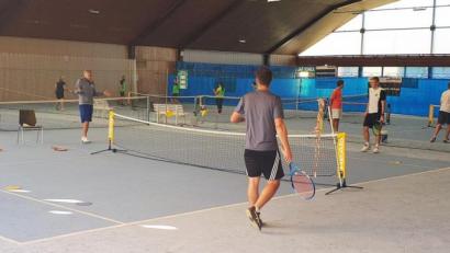 Bild: lst
An zwei Wochenenden hat der Tennis-Bezirk Oberpfalz im Sportpark in Sulzbach-Rosenberg 14 neue Trainer ausgebildet.