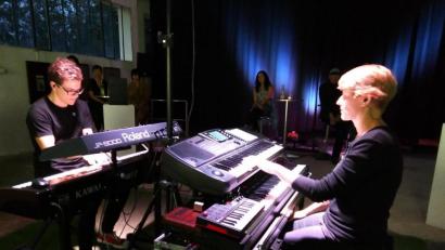 Bild: mma
Matthias Sommer und Anita Kinscher begeisterten mit faszinierender, innovativer Musik.