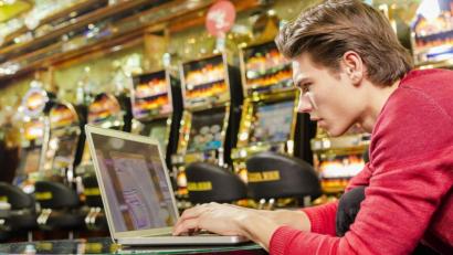 Bild: BZgA
Eine halbe Million Deutsche sind süchtig nach Glücksspielen.