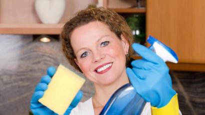 Bild: Racle Fotodesign – stock.adobe.com
Wissenschaftliche Studien belegen: Hausarbeit wirkt sich positiv auf die Psyche aus.