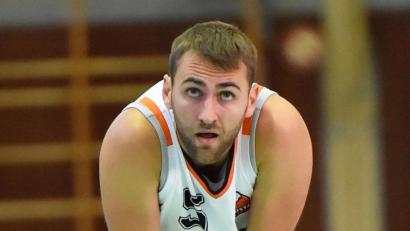 Bild: af
Tobias Merkl war schnell foulbelastet und fehlte seinem Team über weite Strecken des Spiels.