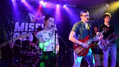 Bild: Kunz
Mission Possible gaben zum Auftakt der herbstlichen Indoor-Live-Stage Vollgas.