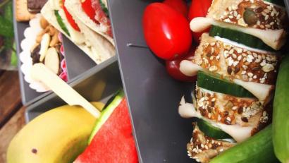 Archivbild: Doreen Hassek
Die Banane wird zum Delfin, die Pitatasche zum Minidöner: So schmeckt Kindern der Inhalt der Lunchbox.