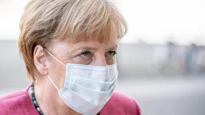 Bild: Michael Kappeler
Kanzlerin Angela Merkel und die Länder-Chefs beraten heute über das weitere Vorgehen in der Corona-Pandemie. Foto: Michael Kappeler/dpa