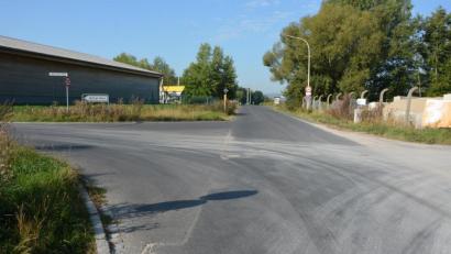 Bild: jr
Auf der außerörtlichen Strecke vom Industriegebiet Birkigt (Bild) bis nach Oberteich gilt künftig Tempo 60, die Schilder sollen in Kürze aufgestellt werden.