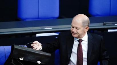 Bild: Kay Nietfeld/dpa
Olaf Scholz (SPD), Bundesminister der Finanzen, am Dienstag im Bundestag zu Beginn der Haushaltswoche.